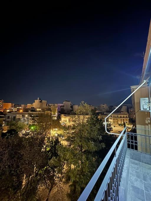 καινούργιο υπέροχο δίπλα στο μετρό Appartement